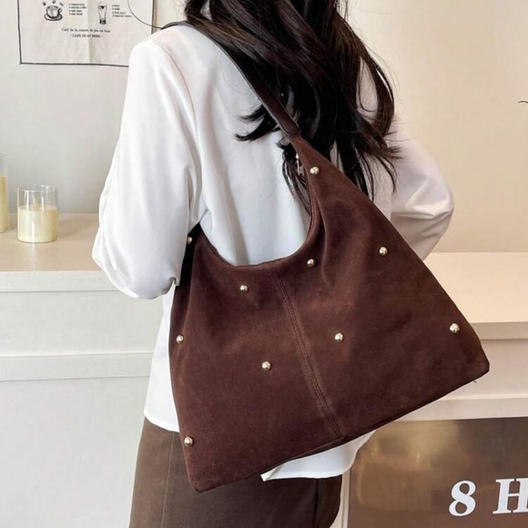 New And Fashionable Handbag With Spicy Girl Style Tote Bag, Rivet Bag, - Picture 2 of 4